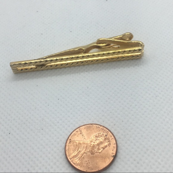 4 for $12: Avon Tie Clip - Picture 2 of 3